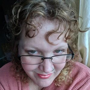 Meet your Posher, Emilie